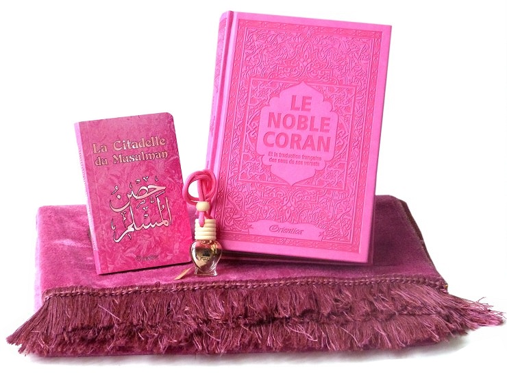 Pack Cadeau Femme Musulmane : Parfum Spray Orientica et La Citadelle du  musulman et Le Saint Coran Jouz' 'Amma (Cadeaux halal pas cher)