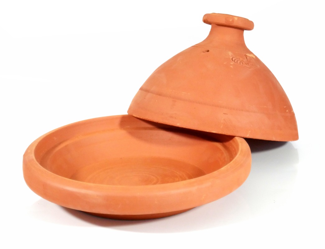 Tajine moyen marocain de cuisson en terre cuite de couleur unie émaillé
