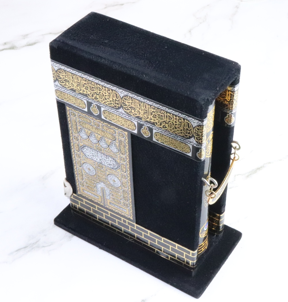 Décoration foureau Coran sous forme de Kaaba - Objet de décoration ou oeuvre  artisanale sur